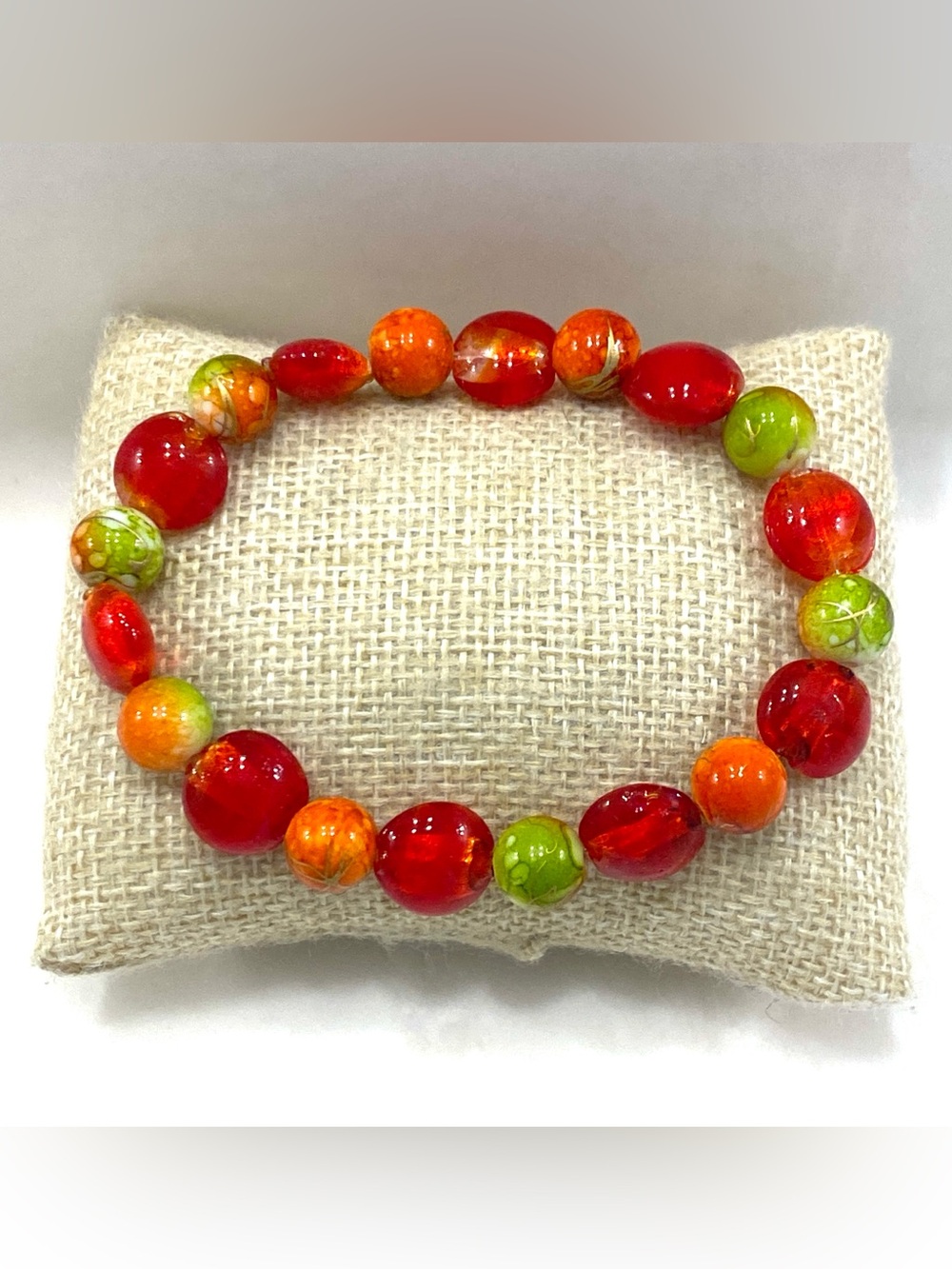 Vintage Handmade Beaded Stretch Bracelet – Bright Red Orange Green Art Glass